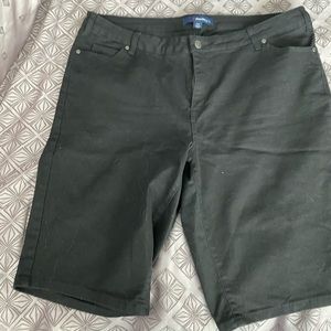 Woman’s Size 18 Bermuda Shorts